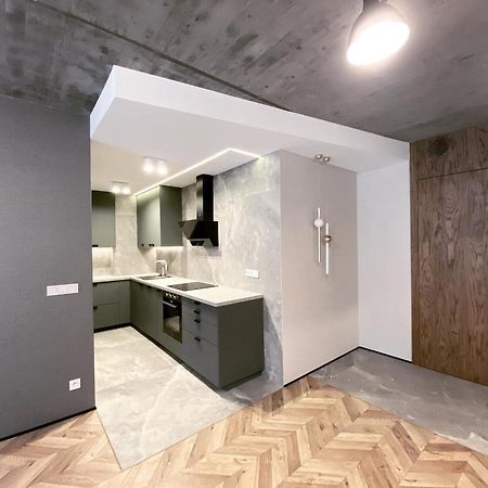 Апартаменты Loftowe M Apartament Poleska Ченстохова Экстерьер фото