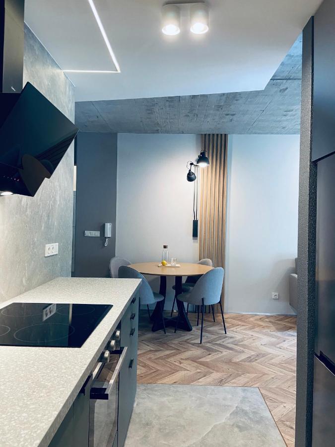 Апартаменты Loftowe M Apartament Poleska Ченстохова Экстерьер фото